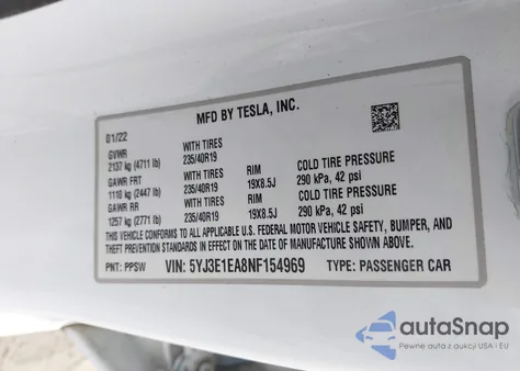 2022 Tesla Model 3 Rear-Wheel Drive z USA, uszkodzony, nr VIN 5YJ3E1EA8NF154969